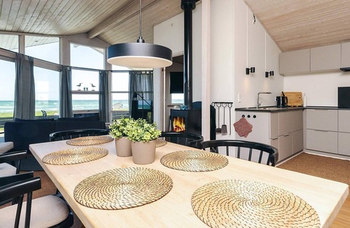 Hasmark Strand House | Seaside Gem with Views - By Traum Ferienwohnungen