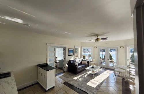 Tantallon Apartment | Seaside Getaway.