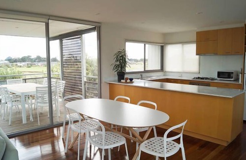 Connewarre House | Seaside getaway in Barwon heads