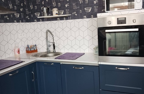 Reville House | Seaside gite for 6 people, pets welcome.