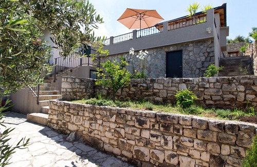 Donje Selo House | Seaside holiday house Cove Donja Kruščica - Donja Krušica, Šolta (K-12418)