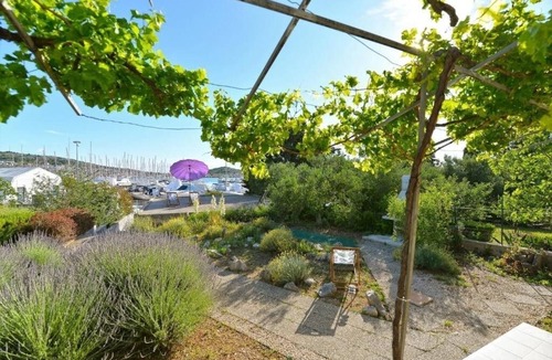 Murter House | Seaside holiday house Murter (K-25464)