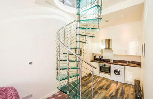 Stevenston Villa | Seaside Home