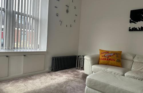 Stevenston Villa | Seaside Home