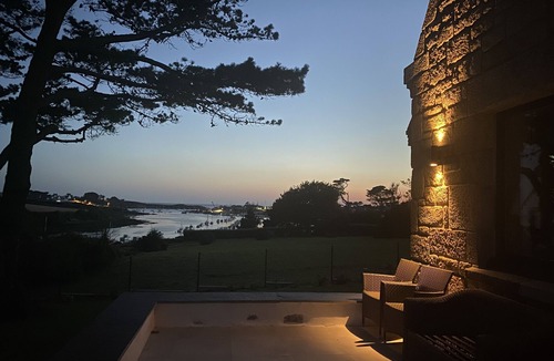 Lanildut House | Seaside house with spa