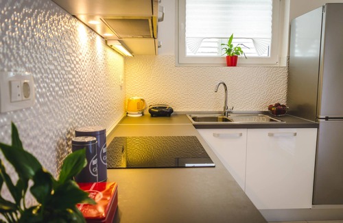 Kolocep Island House | Seaside Island Retreat near Dubrovnik