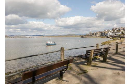 Arnside House | Seaside & Lake District Retreat