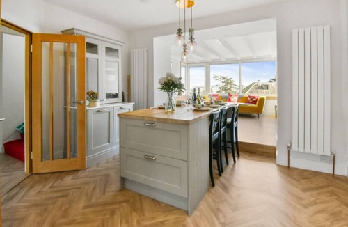 Aberdour House | Seaside Luxury Escape