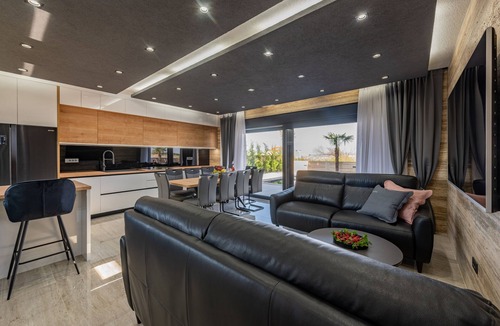 Privlaka House | Seaside luxury villa with a swimming pool Privlaka, Zadar (K-23517)