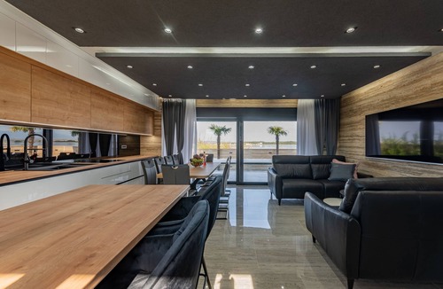 Privlaka House | Seaside luxury villa with a swimming pool Privlaka, Zadar (K-23517)