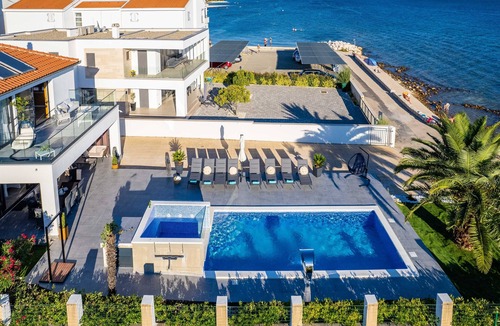 Sukosan House | Seaside luxury villa with a swimming pool Sukošan, Zadar (K-22250)