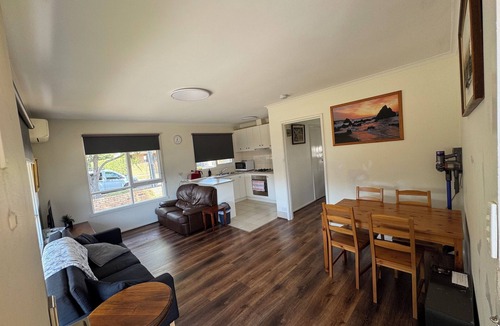 Mentone Villa | Seaside Melbourne accommodation