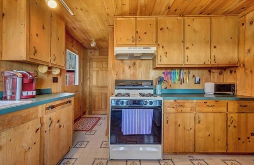 Surry House | Seaside! New-Oceanfront!