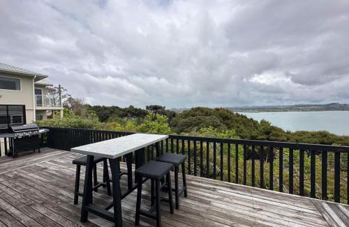 Kerikeri House | Seaside Oasis In Northland