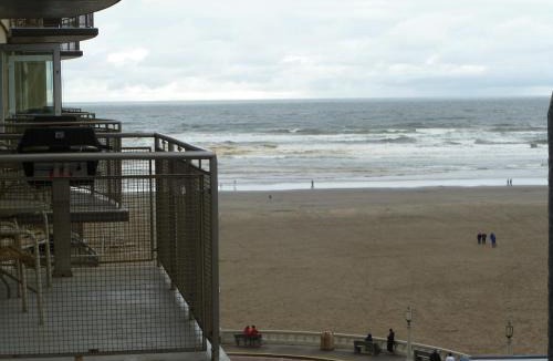 Seaside Gilbert District Apartment | Seaside Ocean Front Condo