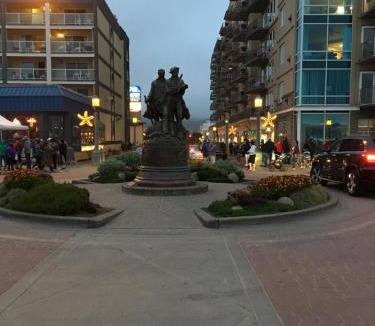 Seaside Gilbert District Apartment | Seaside Ocean Front Condo