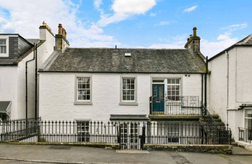 Aberdour House | Seaside Place, Aberdour