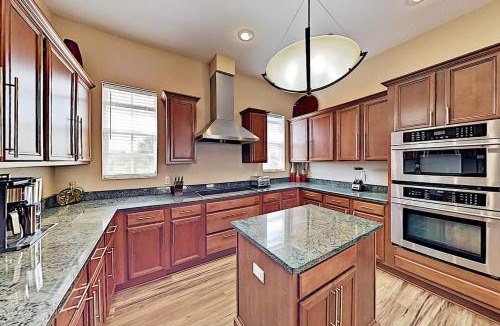 Apollo Beach House | Seaside Retreat