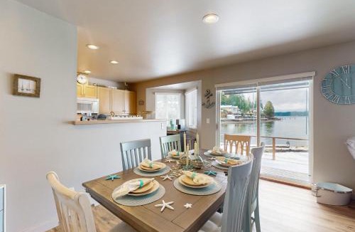 Seabeck House | Seaside Sanctuary Beach House