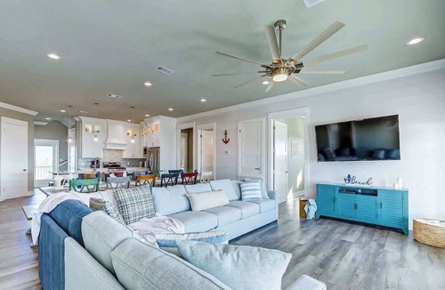 Crystal Beach House | Seaside Sanctuary, Pool/Hot Tub