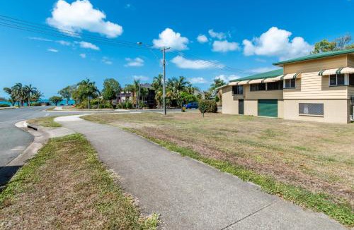 Cannonvale House | Seaside Sea Shanty