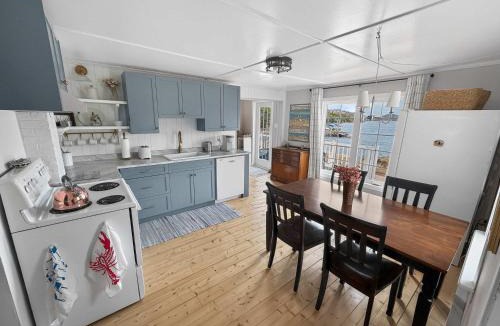 Fogo House | Seaside Serendipity Cottage