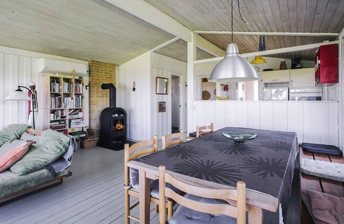 Hoensinge House | Seaside Serenity at Lumsas Retreat-By Traum