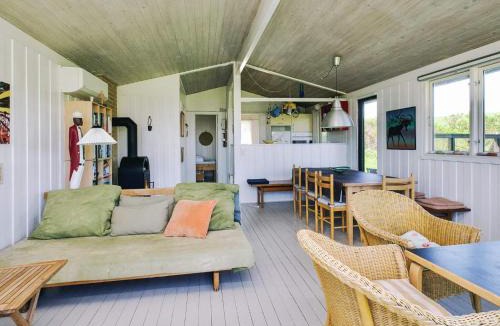 Hoensinge House | Seaside Serenity at Lumsas Retreat-By Traum