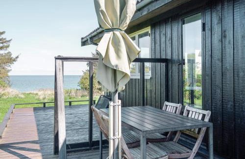 Hoensinge House | Seaside Serenity at Lumsas Retreat-By Traum