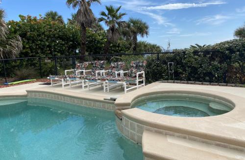 Bostroms House | Seaside Serenity Direct Oceanfront