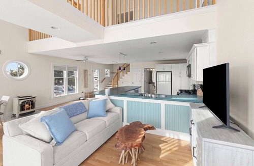 Newburyport House | Seaside Serenity Retreat