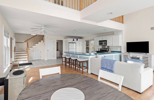 Newburyport House | Seaside Serenity Retreat