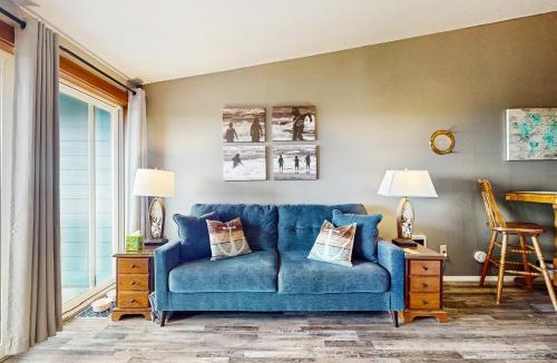 Ocean Shores Apartment | Seaside Serenity