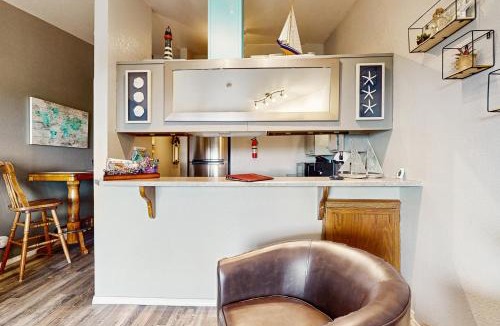 Ocean Shores Apartment | Seaside Serenity