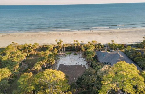 Oceanside House | Seaside Treasure by Five Star Properties