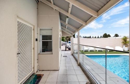 Victor Harbor Apartment | Seaside Victor Harbour Apartment