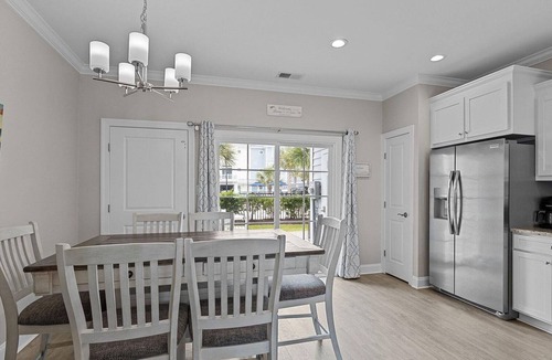 Atlantic Beach House | Seaside Villa w/elevator 3bedroom~5Beds~Sleeps 8