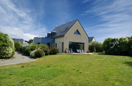 Kerherou Villa | Seaside Villa with Pool in Moëlan