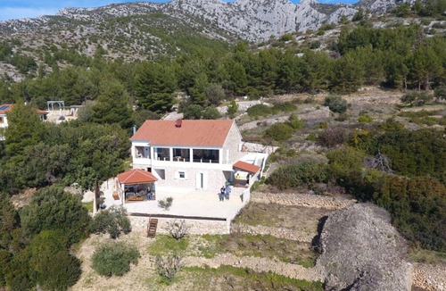Zavala House | Seaside Zavala Comfortable holiday residence
