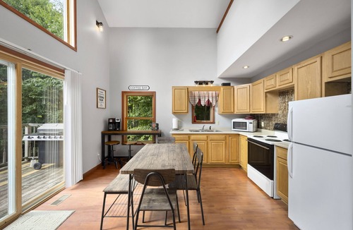 Altmar House | Seasonal Lakefront Cabin, Snowmobiling On C5 Tug Trail, Close to Salmon River!