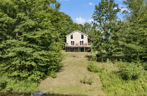Altmar House | Seasonal Lakefront Cabin, Snowmobiling On C5 Tug Trail, Close to Salmon River!