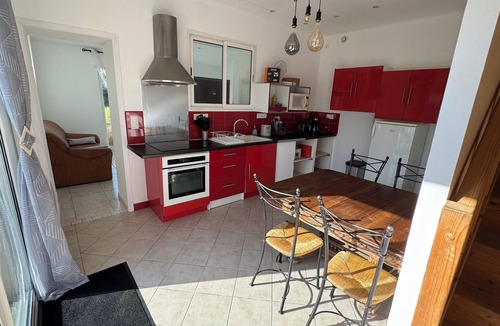 Chatuzange-le-Goubet House | Seasonal rental maisonnette