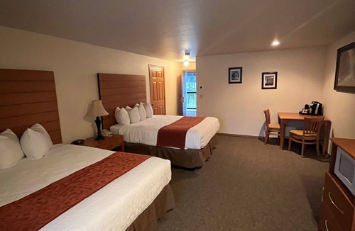 Morton Hotel | Seasons Motel