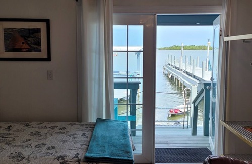 Oak Hill Cabin | SEATROUT- Waterfront Full Efficiency Cabin