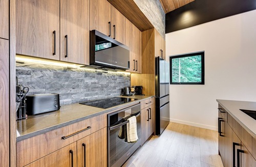 Hyak House | Seattle 2026 FIFA World Cup Luxury Mountain House