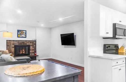 North Beacon Hill Apartment | Seattle Cloud 2BR Prime Location