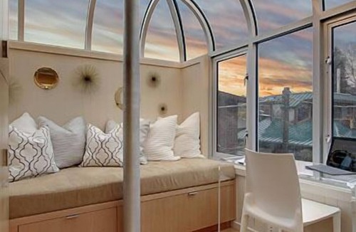 Eastlake Boat Rental | Seattle floating Home for FIFA World Cup 2026 — 30+ Night Waterfront Stay