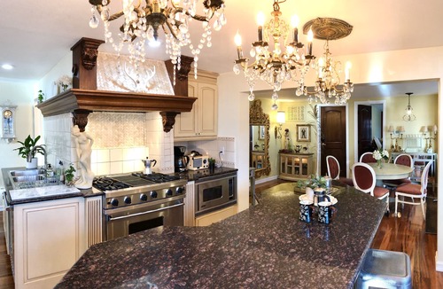 West Seattle Villa | Seattle La Rustica Luxury Waterfront Beach Villa