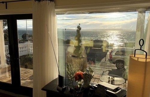 West Seattle Villa | Seattle La Rustica Luxury Waterfront Beach Villa