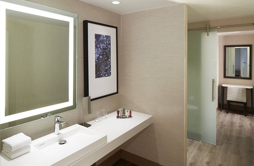 West Bellevue Hotel | Seattle Marriott Bellevue